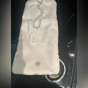 Lululemon Play it Forward Cross-Body Pouch